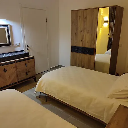 Tuana Appartement *